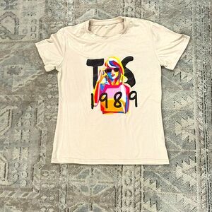 Adult Small Tan-Taylor Swift 1989 T-shirt